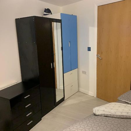 Room Near City London Exteriör bild