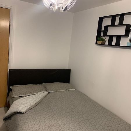 Room Near City London Exteriör bild