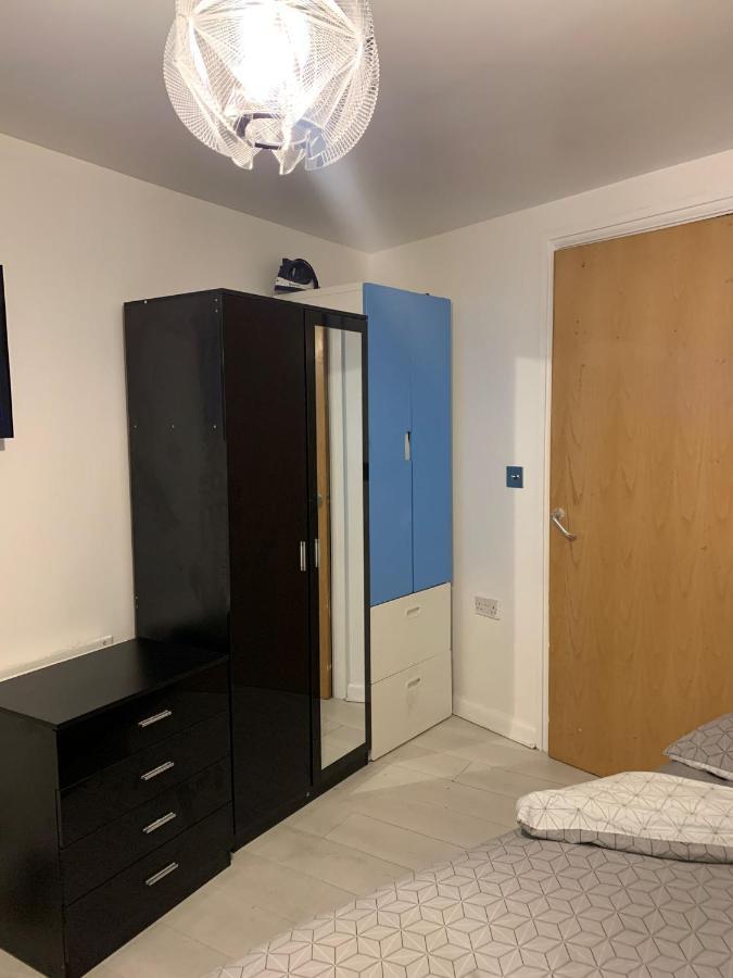 Room Near City London Exteriör bild