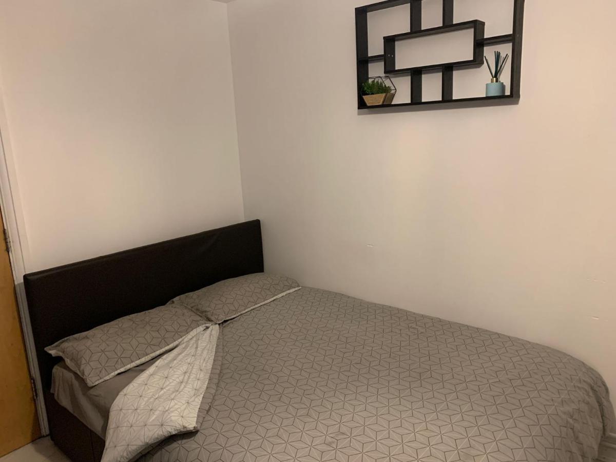 Room Near City London Exteriör bild